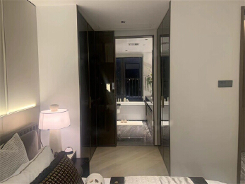 新鸿基峻銮样板房